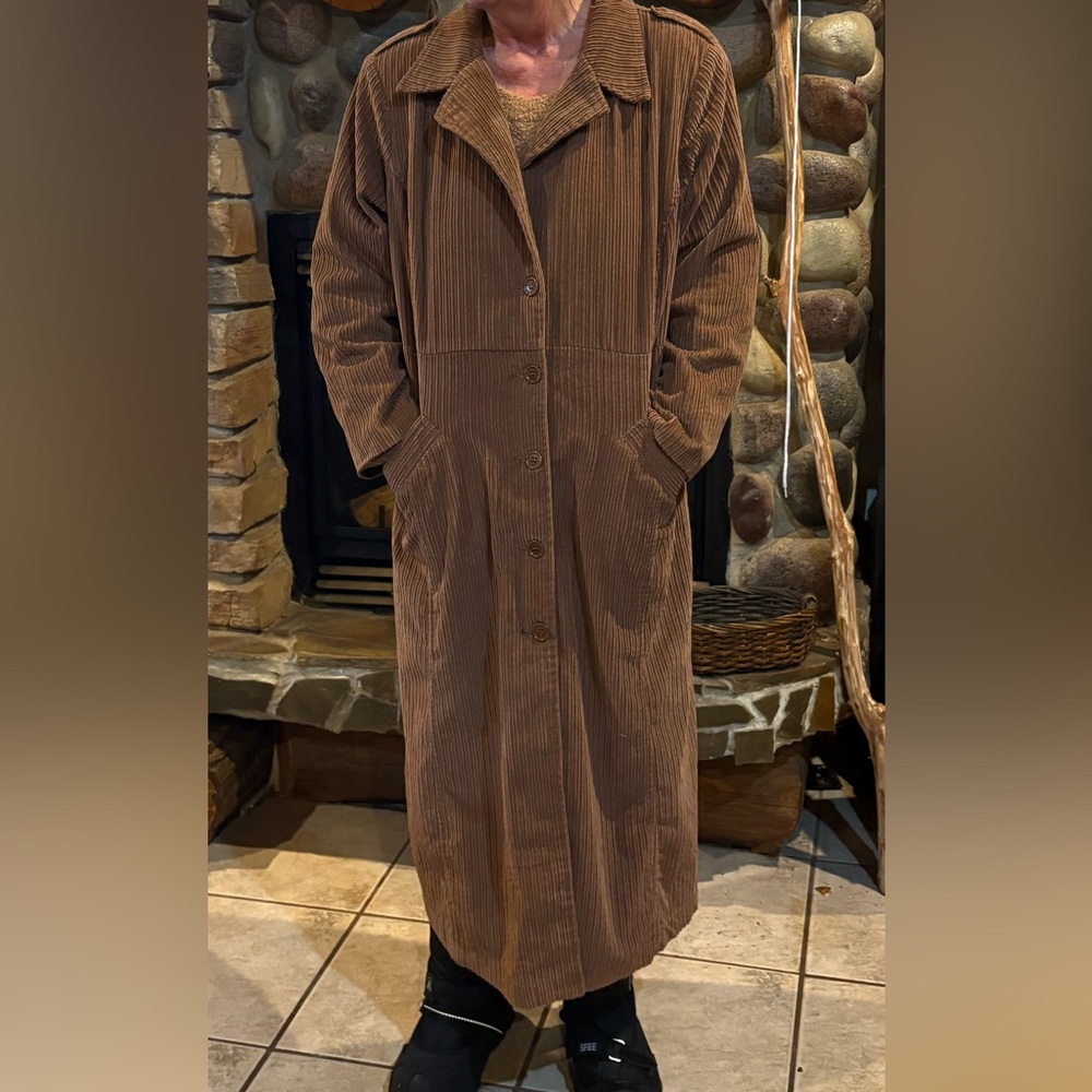 Newport News Vintage Women’s Brown Corduroy Long Coat SZ 2XL